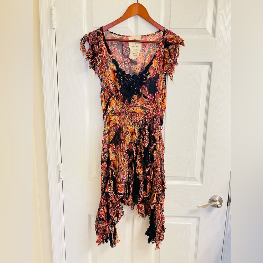 Free People stunning boho asymmetrical waterfall dress sz S. Navy and floral.